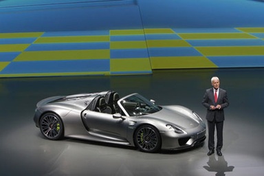 Porsche 918 Spyder - Một mình "xài" 3 động cơ